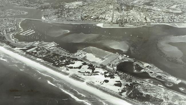 The Broadwater, The Spit and Sea World from the air.