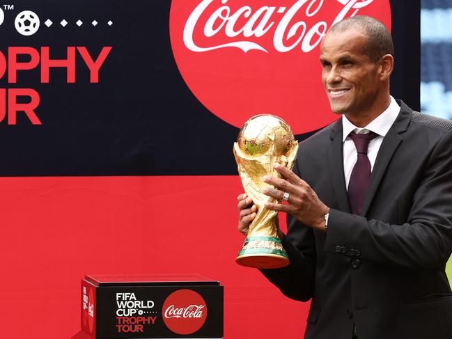 SYDNEY, AUSTRALIA - AUGUST 29:  Rivaldo poses with the FIFA Men's World Cup Trophy during the FIFA World Cup Trophy Tour by Coca-Cola at Allianz Stadium on August 29, 2022 in Sydney, Australia. (Photo by Matt King/Getty Images for FIFA)