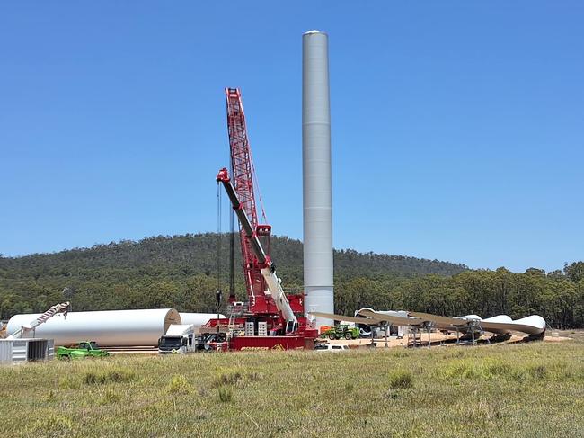 Wambo Wind Farm begin construction on Turbines