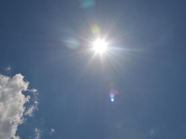 Blazing heat is expected to continue across the Southern Downs into the New Year.Photo: Jayden Brown/Warwick Daily News