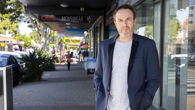 General Manager of Wynnum Business, David Bateson on the Edith St in 2018, where the street was full of empty shopfronts. Picture: AAP Image/Richard Walker