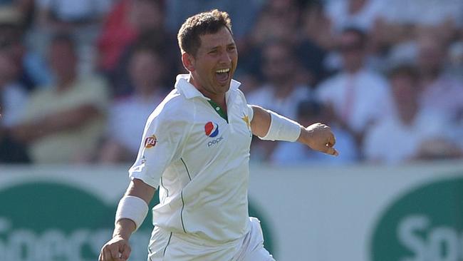 Pakistan's Yasir Shah has been crowned the world’s best bowler.