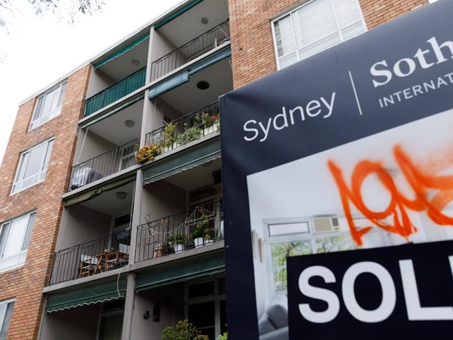 SYDNEY, AUSTRALIA - NewsWire Photos, October 08 2024. GENERIC. Realestate, housing, property, signage. SothebyÃs sold sign outside apartment building in Randwick. Picture: NewsWire / Max Mason-Hubers