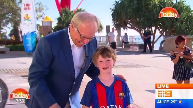 Peter Beattie confuses Barcelona jersey with Newcastle Knights on Today