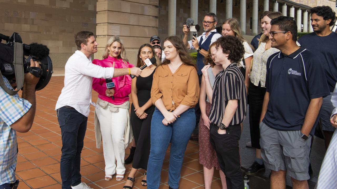 Sunrise weatherman Sam Mac with students at Bond University. Picture: Cavan Flynn/Bond University.