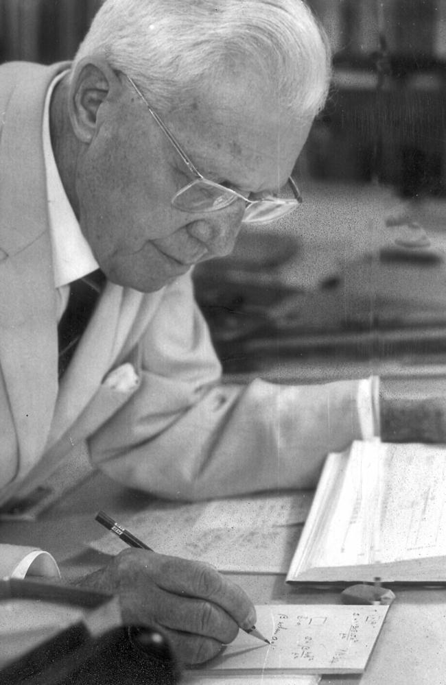 Undated photo of Sir Neville Barnes Wallis, inventor of Wellington aircraft, RAF's principal bomber plane during World War II, and the “bouncing bomb” used during Operation Chastise.