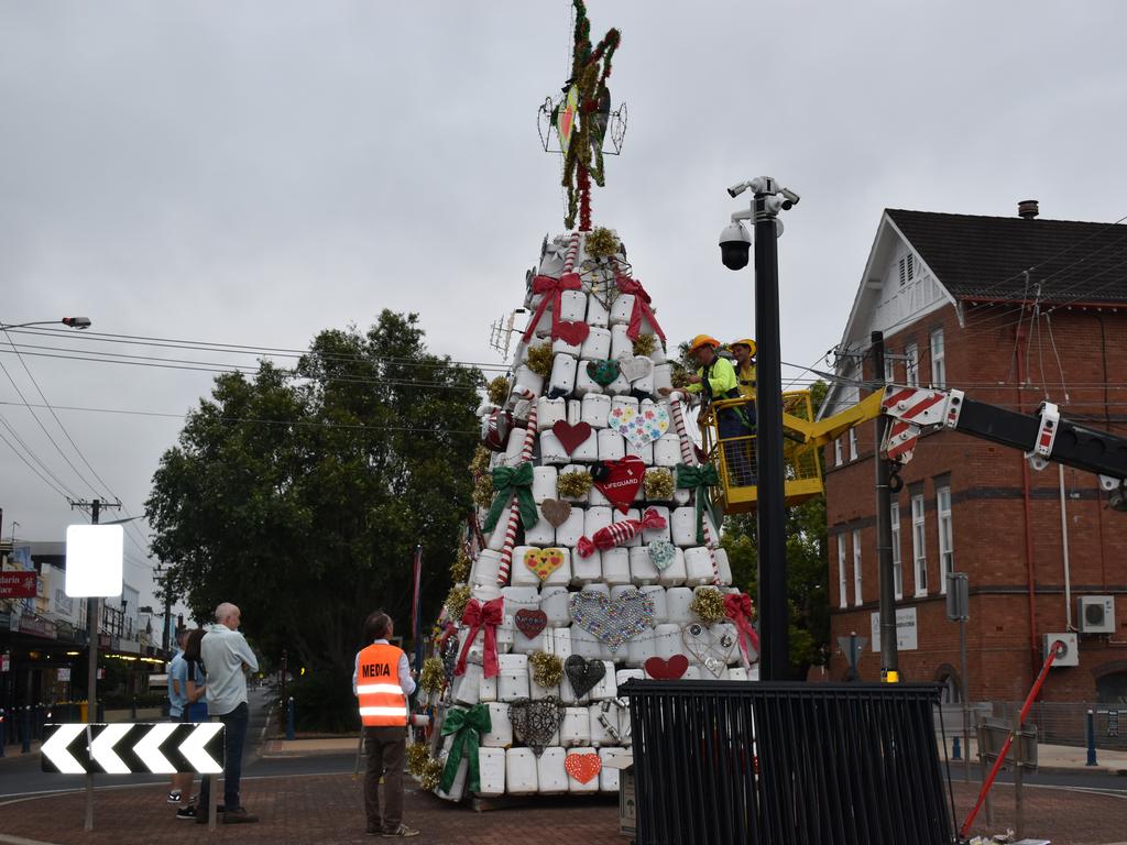 Photos of the 2020 Lismore Christmas Tree