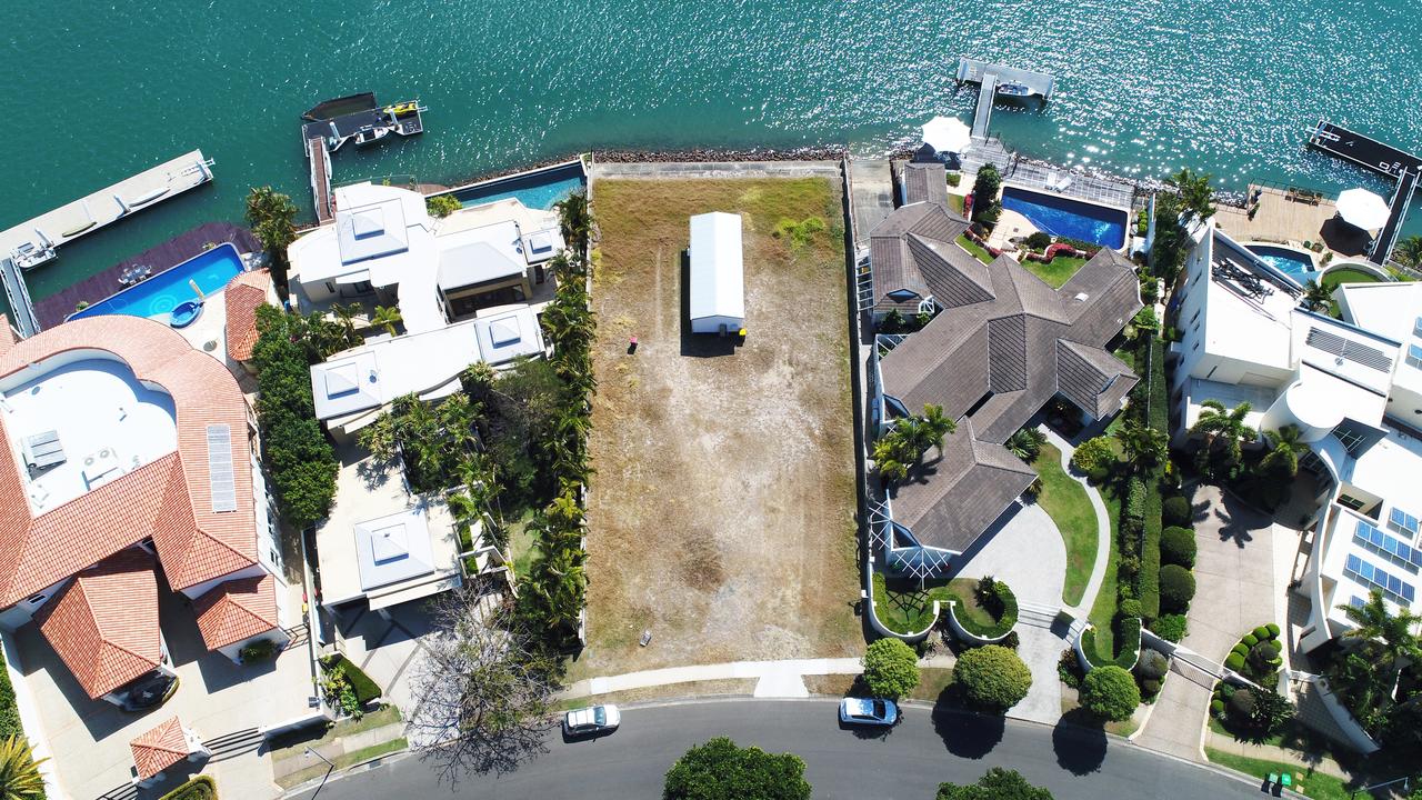 Minyama Mooloolah Drive tiny house stands in the land of giants