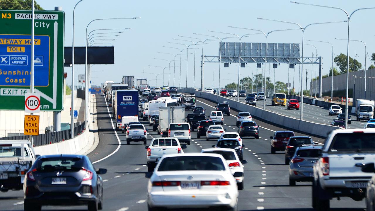 Brisbane traffic Congestion builds on the M1, Gateway Motorway and the