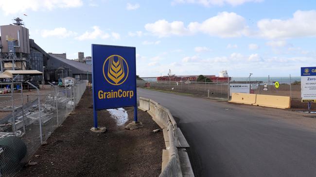 The GrainCorp Geelong Terminal entrance is from Mackey St, North Geelong.