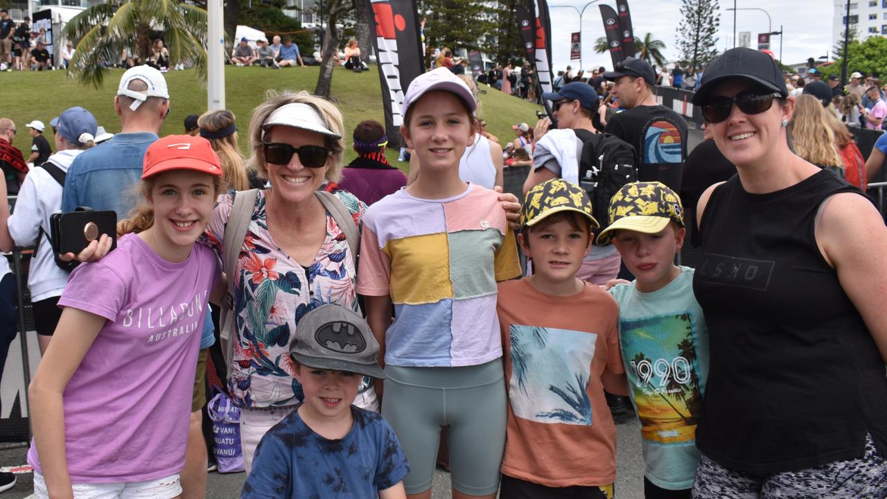 Laila Martin, Lucy Martin, Gabby Martin, Henry Martin, Owen Martin and Alex Martin at the Sunshine Coast Ironman 70.3 at Mooloolaba 2022.