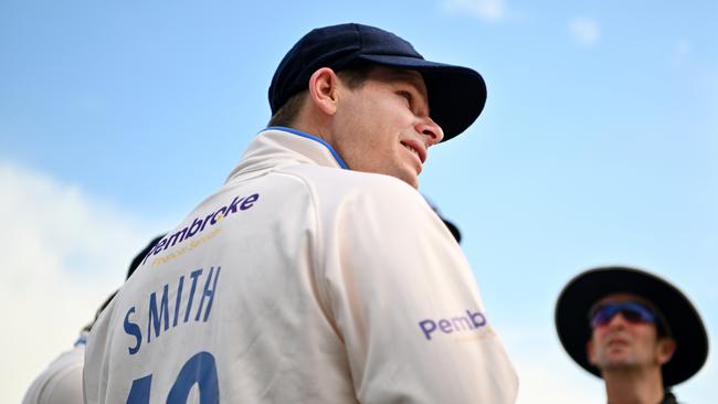 Steve Smith of Sussex waits to take to the field with his teammates during the County Championship match against Worcestershire. (Photo by Dan Mullan/Getty Images)