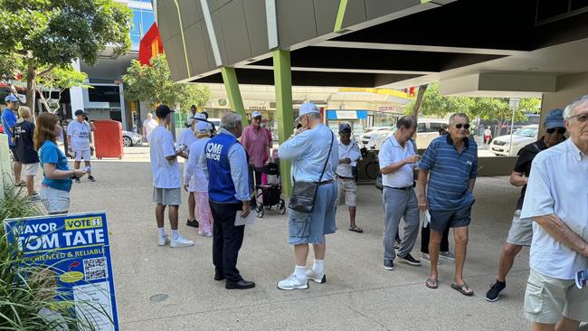 First day of pre-poll for the 2024 Gold Coast City Council election. Mayor Tom Tate meets with former MP Mick Veivers. Picture: Andrew Potts.