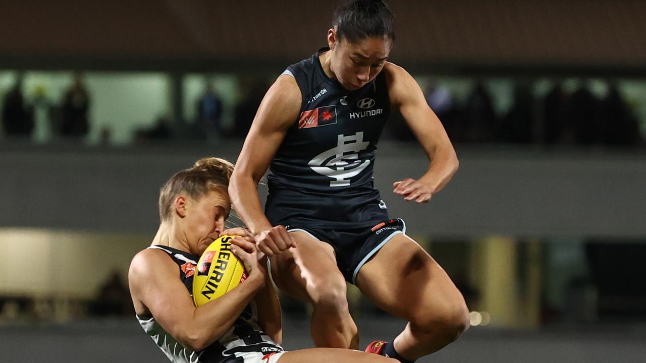 Carlton’s Darcy Vescio bumps into Ruby Schleicher. Picture: Michael Klein