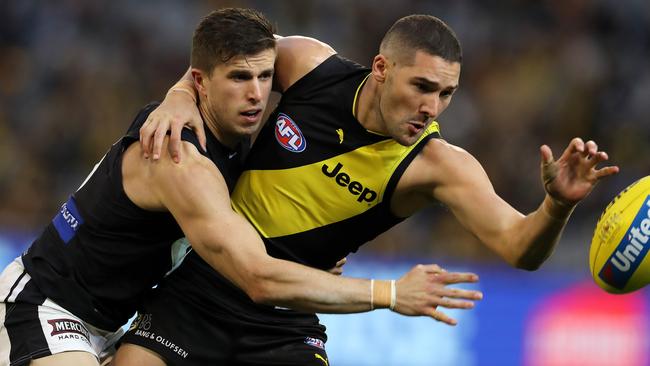 Richmond's Shaun Grigg and Carlton's Marc Murphy battle it out in 2017. Picture: Michael Klein