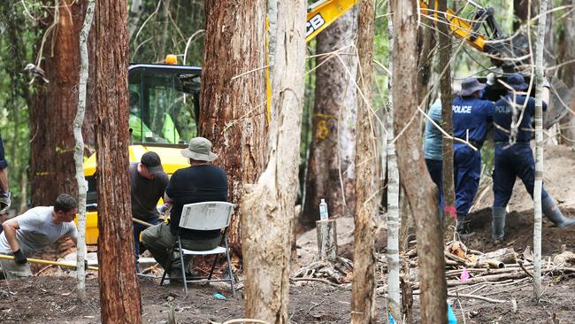 Strike Force Rosann detectives during the search around Kendall in late 2021. Picture: NewsWire/Peter Lorimer.