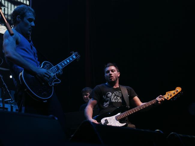 Chris Joannou plays alongside Daniel Johns on the Great Divide tour in 2007. Picture: News Corp Australia.