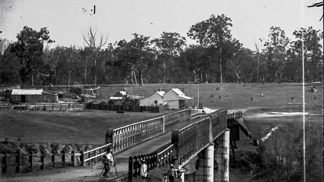 Bawden Bridge with the Orara Hotel in the background, 1892 National Library of Australia, Hurley Negative Collection.