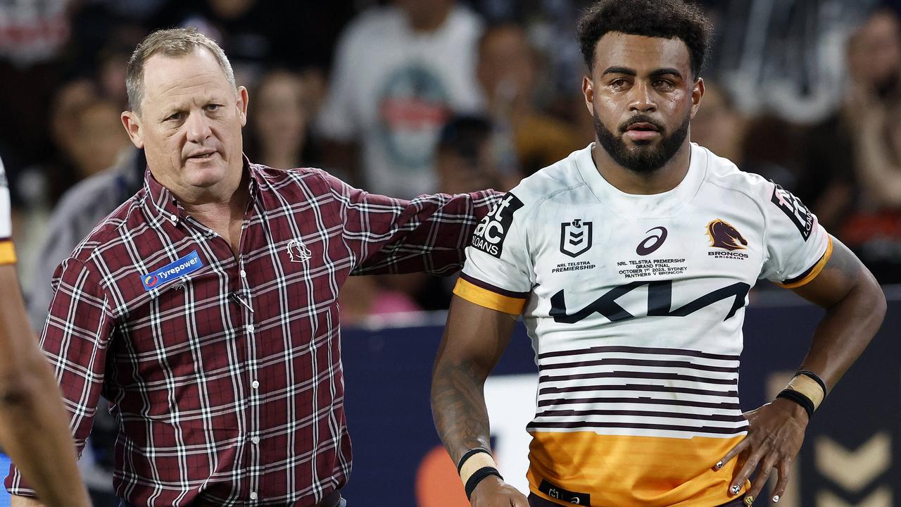 Broncos coach Kevin Walters consoles five-eighth Ezra Mam. Picture: Adam Head