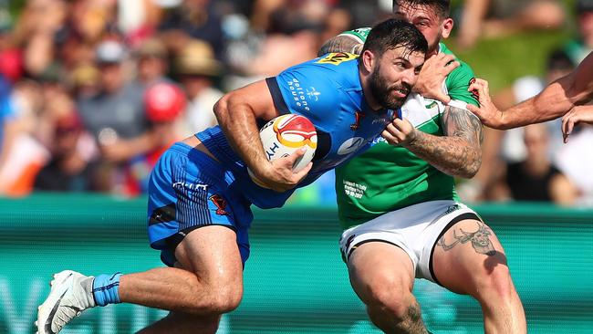 James Tedesco of Italy runs the ball during the 2017 Rugby League World Cup match between Ireland and Italy at Barlow Park on October 29, 2017 in Cairns, Australia. (Photo by Chris Hyde/Getty Images)