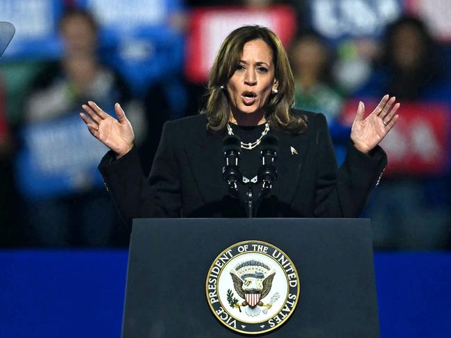 TOPSHOT - US Vice President and Democratic presidential candidate Kamala Harris speaks during a campaign rally on the Benjamin Franklin Parkway in Philadelphia, Pennsylvania on November 4, 2024. (Photo by ANGELA WEISS / AFP)