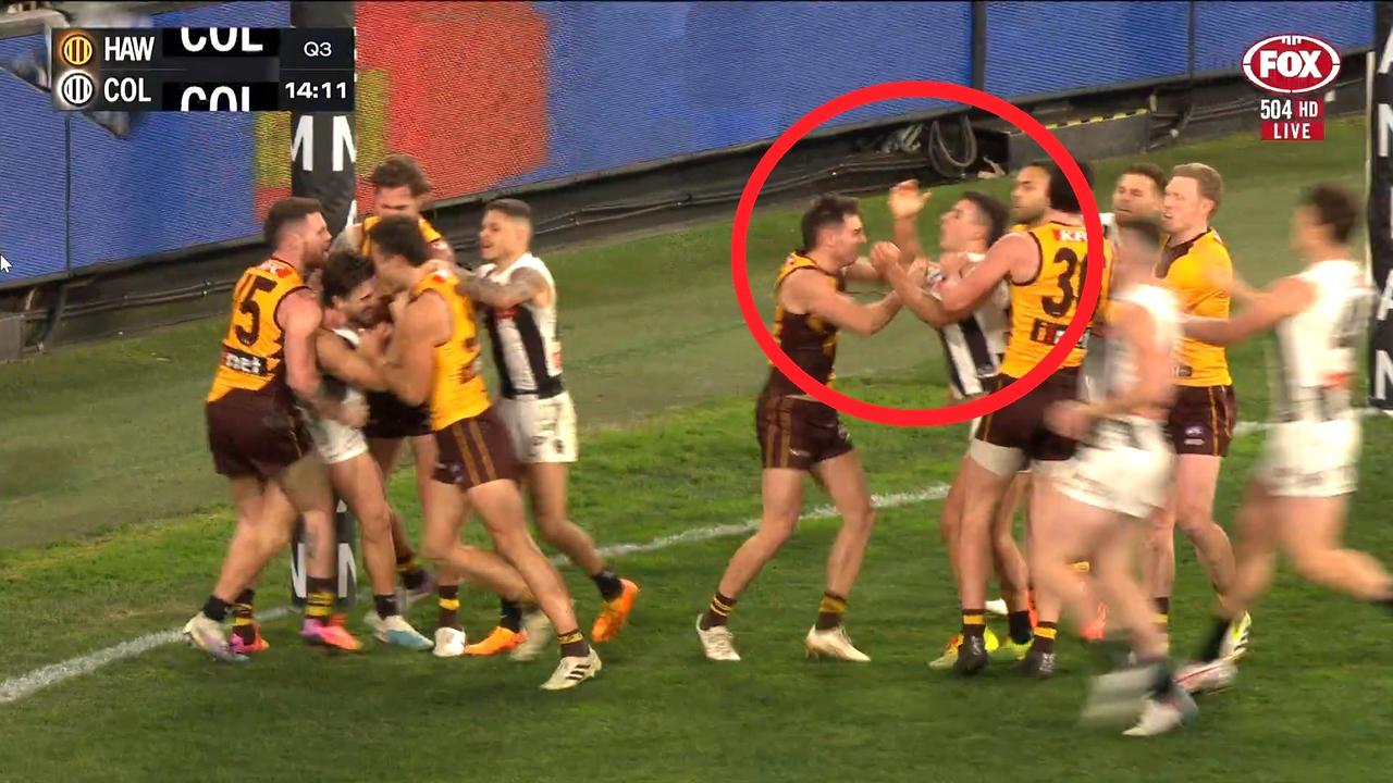 Nick Daicos dropped like a bag of spuds. Photo: Fox Footy.