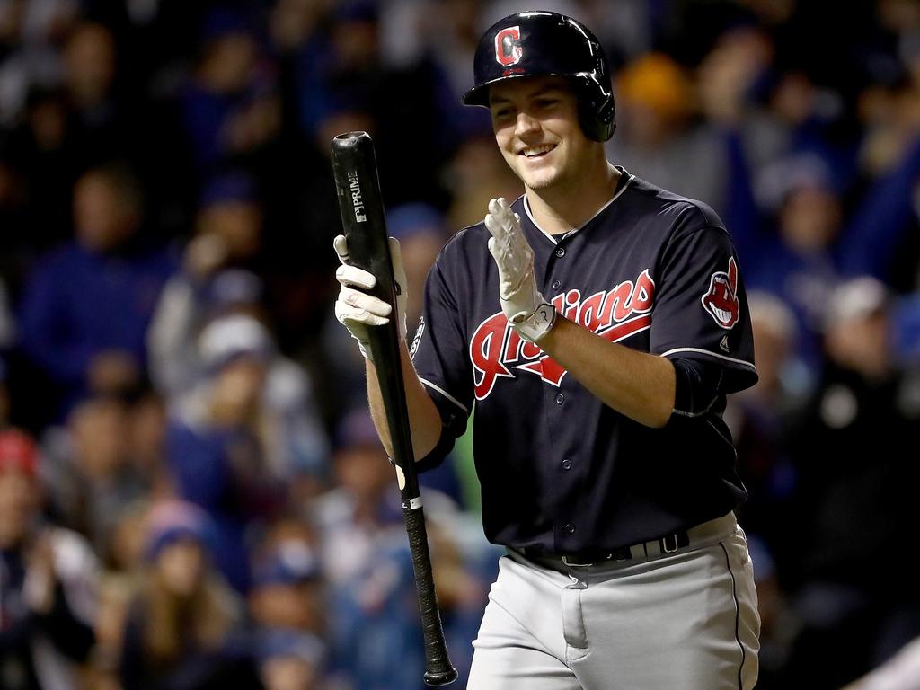 Trevor Bauer apologizes after Twitter war with college student