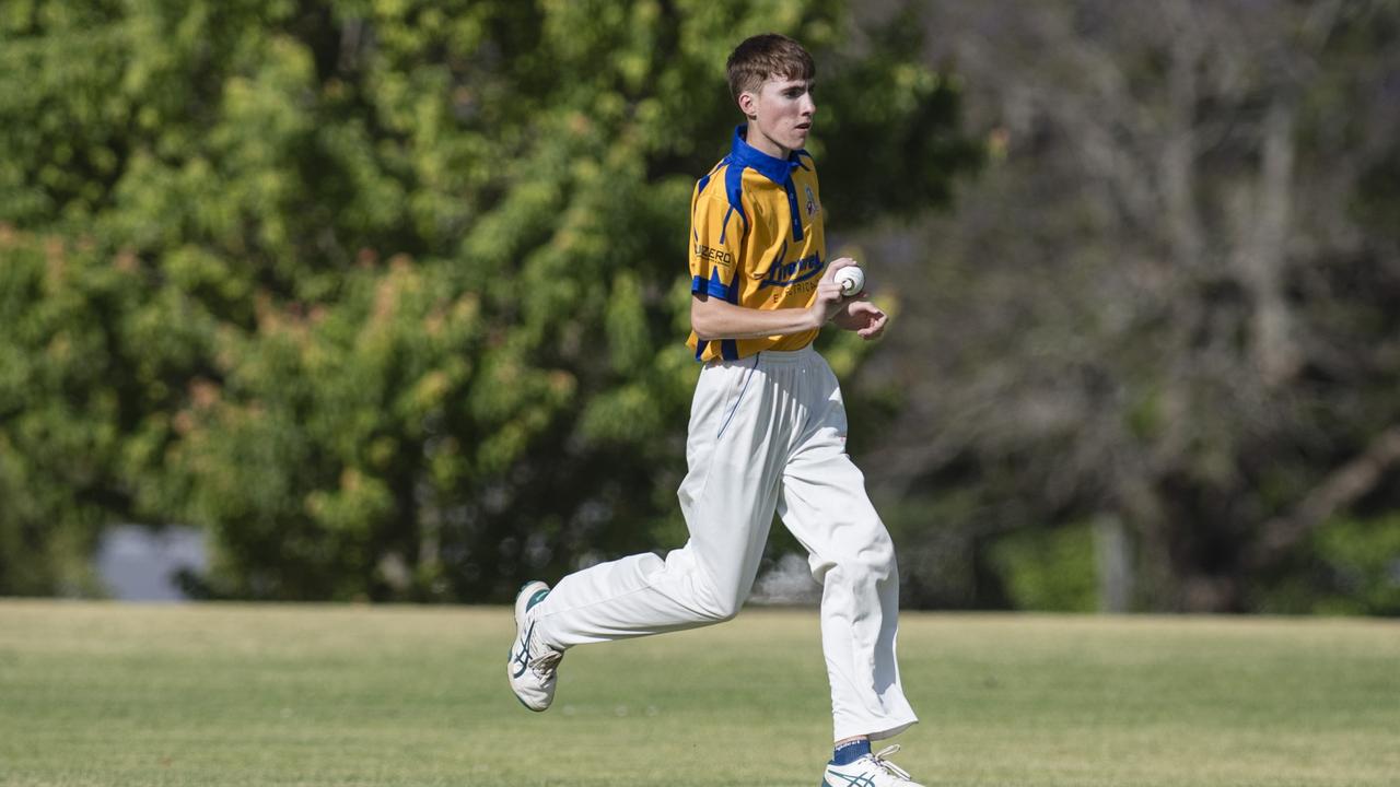 Tomas Crump bowls for Northern Brothers Diggers. Picture: Kevin Farmer