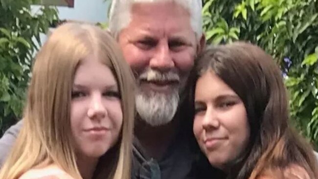 ‘Lost everything’: Daughters lose dad, all possessions in house fire