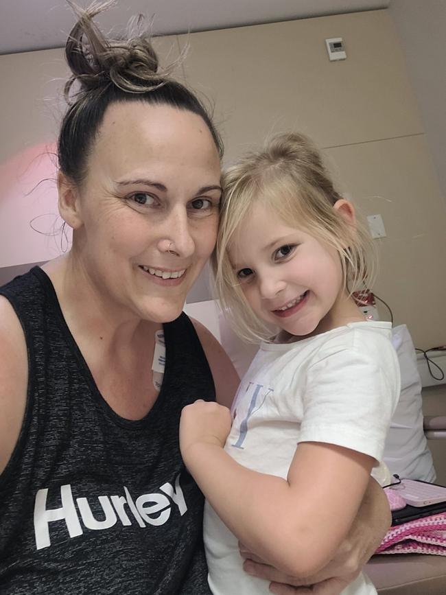 Samantha Bovingdon thought she was experiencing muscle pain following a car crash, but the pain was actually bowel cancer. with daughter three-year-old Dayna. Picture: Supplied by family