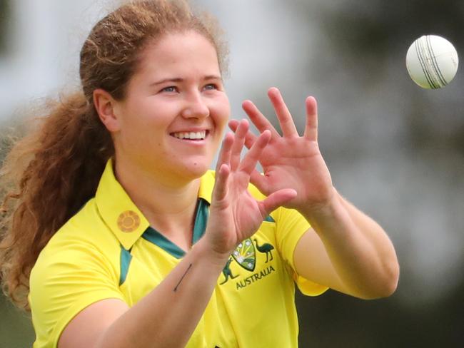 CANBERRA, AUSTRALIA - JANUARY 30: Hannah Darlington of Australia A prepares to bowl during the Australia A and England A one day international tour match at EPC Solar Park on January 30, 2022, in Canberra, Australia. (Photo by Jeremy Ng/Getty Images)