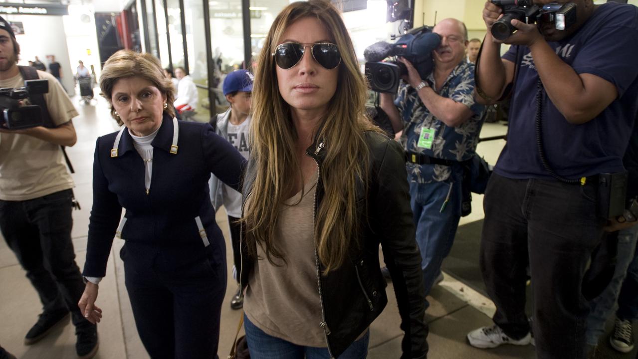 Rachel Uchitel at LAX in 2009.