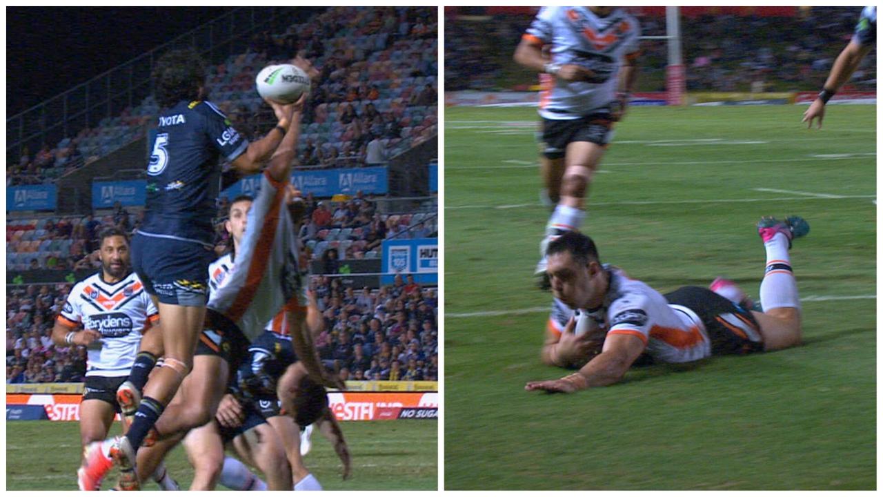 The referees miss a knock-on in the lead-up to the try.