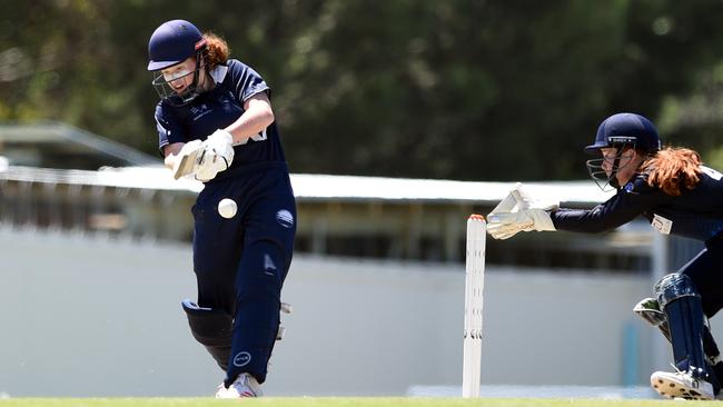 Maddie Green batting.