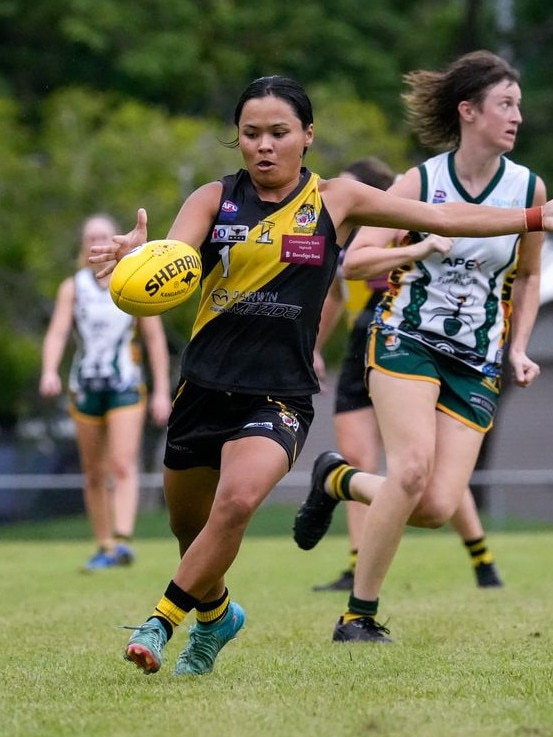 Zimra Hussain kicked six against Waratah in Round 16. Picture: Tymunna Clements / AFLNT Media