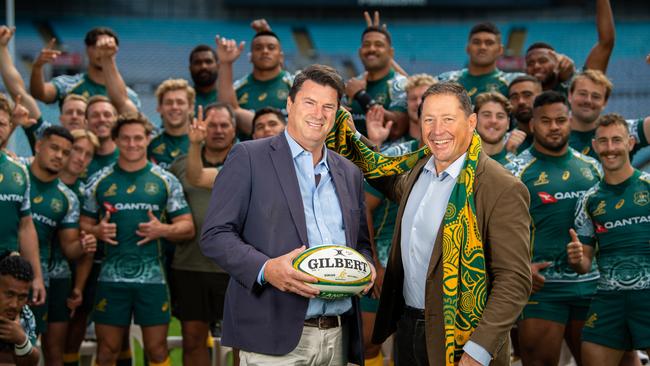 Rugby Australia chairman Hamish McLennan and executive director, Rugby World Cup 2027 bid, Phil Kearns with the Wallabies. Photo: Stuart Walmsley/Rugby Australia