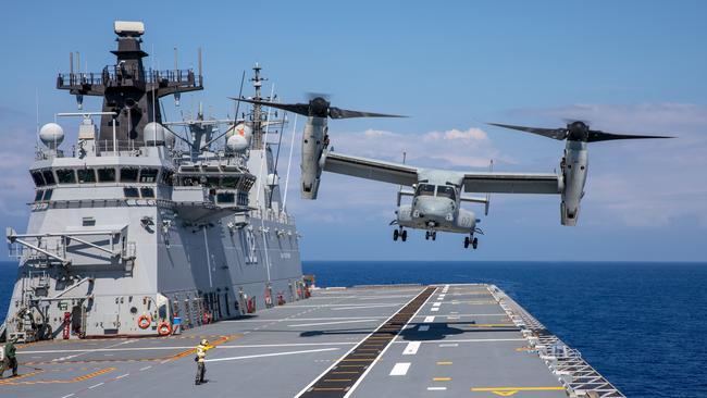 A US Marine Corps MV-22B Osprey performs deck launches on HMAS Canberra during RIMPAC 2022. Picture: Defence