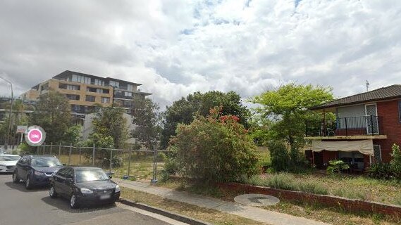 A proposal will go before council to increase the building heights for a number of waterfront properties on The Esplanade at Ettalong Beach. Picture: Google