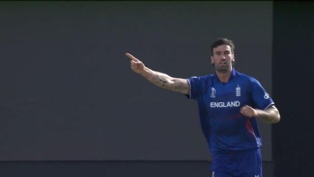 Topley silences critics with B2B wickets