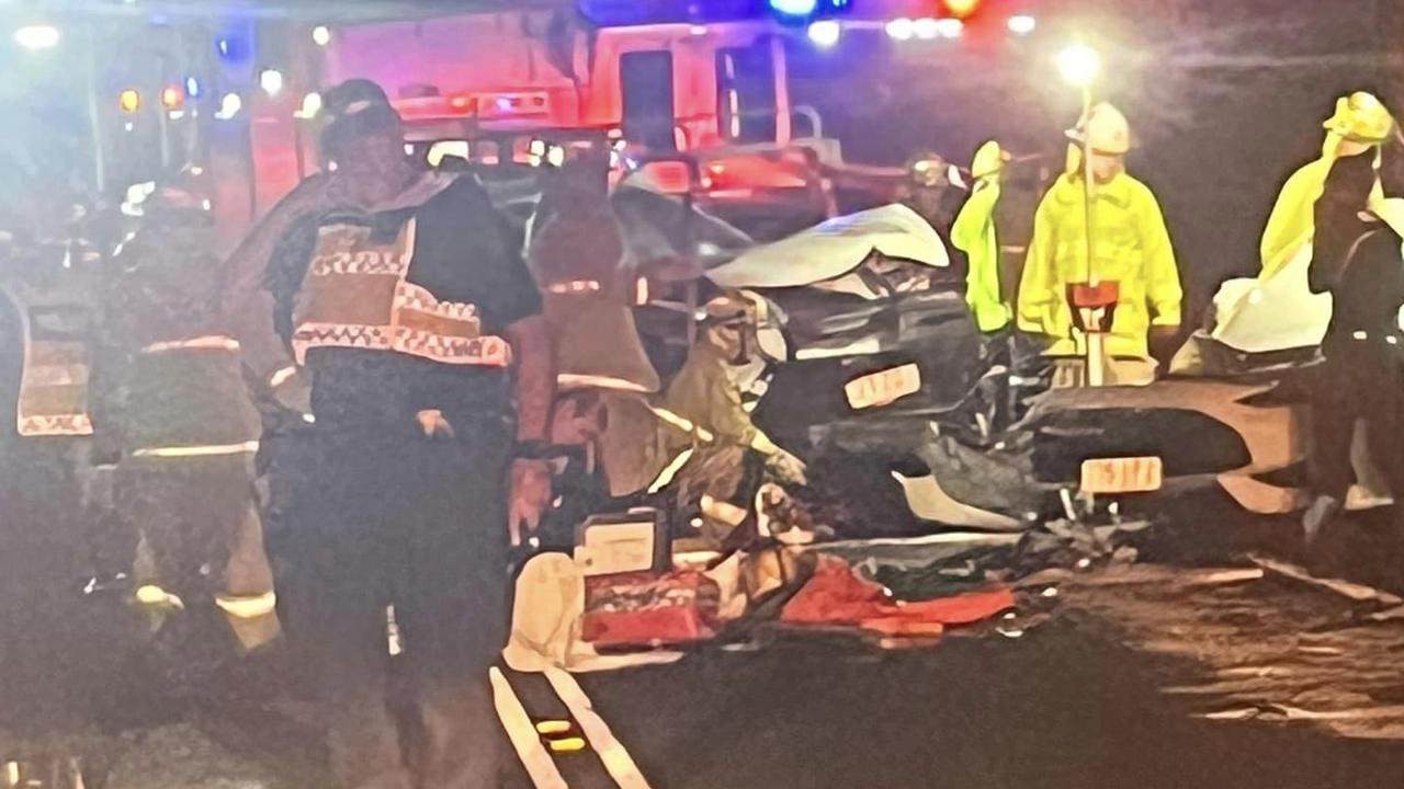 Road crash Ellis Beach: Police and QAS attend serious 3 car crash ...