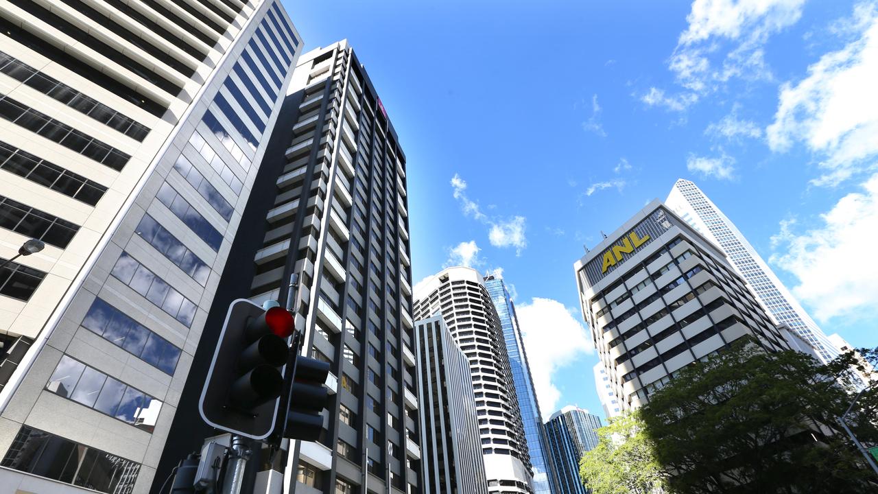 Wealth managers poach trio from rival firm