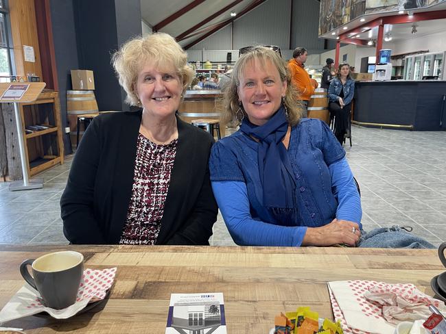 Vincenzo's reopening 2021 Pictured: Lyn Strijland and Karol Stica. Photo: Madison Mifsud-Ure / Stanthorpe Border Post