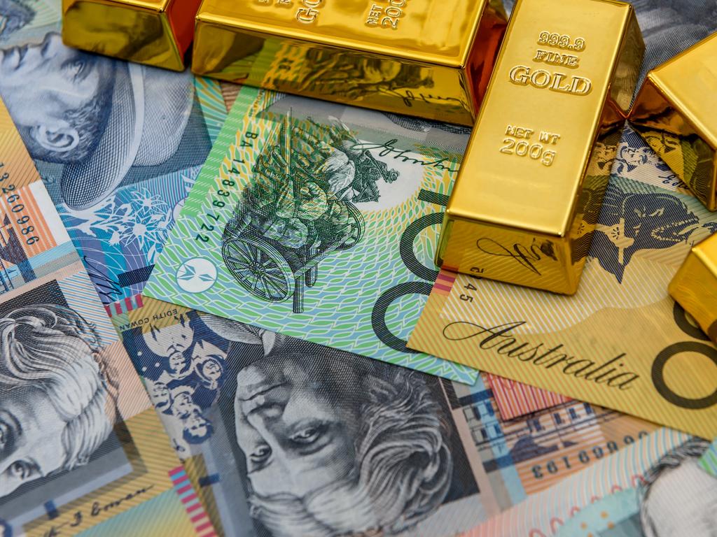 Investors review gold holdings with market volatility