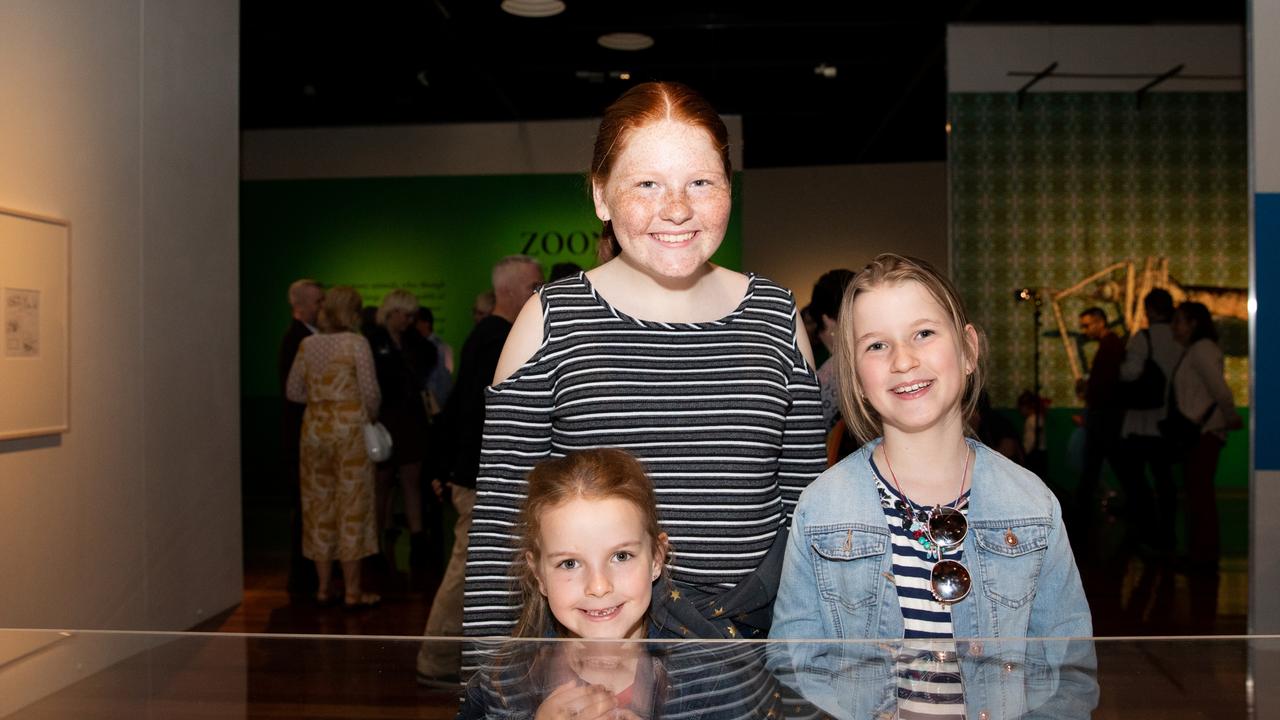 The opening of Scarface Claw exhibition. Jasmine, Eden and Sibella Purves, of Inverell. Picture: Dominika Lis