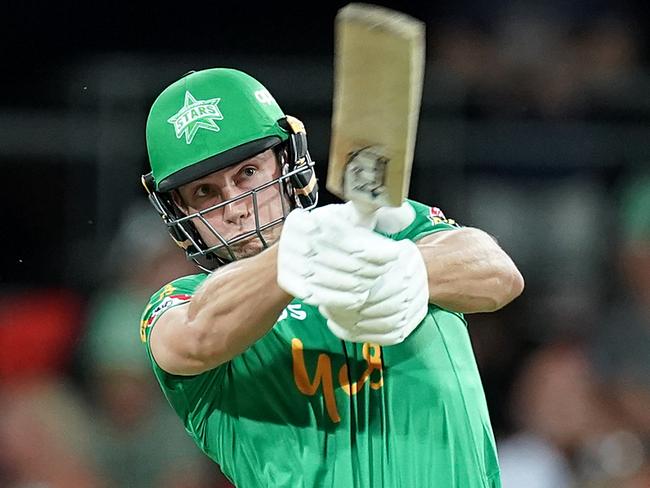 Hilton Cartwright of the Stars hits a boundary during the Big Bash League (BBL) cricket match between the Melbourne Stars and the Adelaide Strikers at Metricon Stadium on the Gold Coast, Friday, December 27, 2019. (AAP Image/Dave Hunt) NO ARCHIVING, EDITORIAL USE ONLY, IMAGES TO BE USED FOR NEWS REPORTING PURPOSES ONLY, NO COMMERCIAL USE WHATSOEVER, NO USE IN BOOKS WITHOUT PRIOR WRITTEN CONSENT FROM AAP