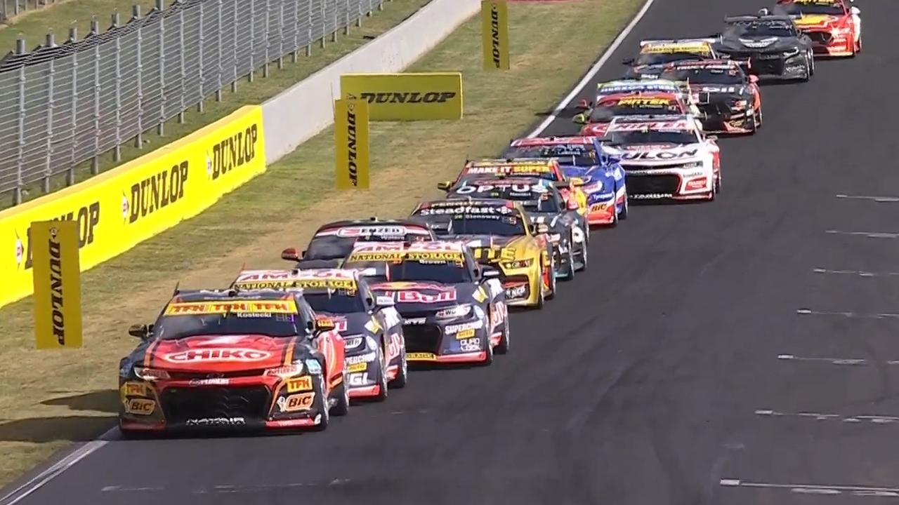 Leader under siege in wild Bathurst finish