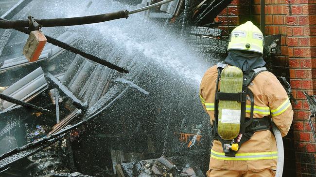 One hurt as fire destroys home at Greenvale | Herald Sun