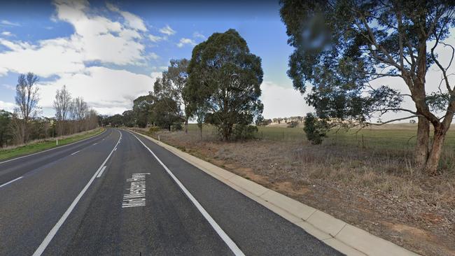 The stretch of highway near Cowra.