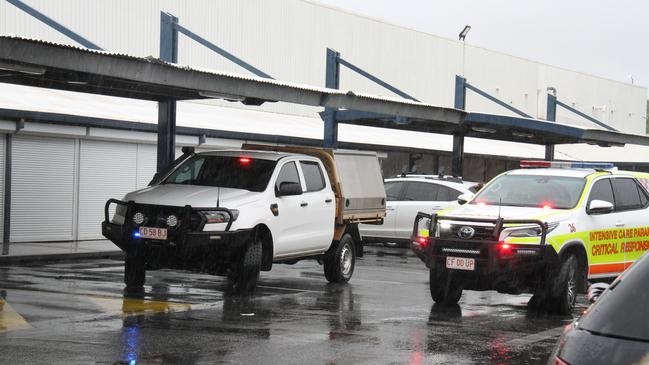 Police and ambulance vehicles outside Coles in Alice Springs. A man has died inside Alice Springs Coles on May 27, 2025, with police saying he was in custody at the time. Picture: Gera Kazakov