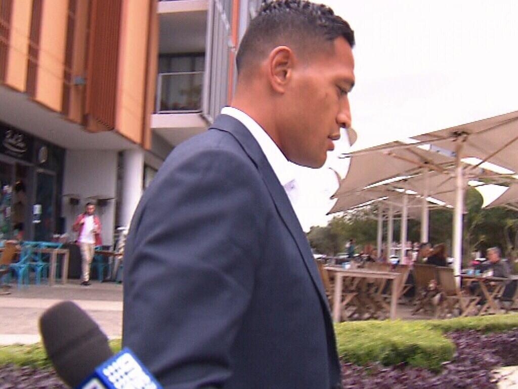 Israel Folau leaving a meeting with Rugby Australia on Friday. Source: 7News 